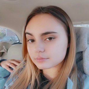 Meet your Posher, Hailey